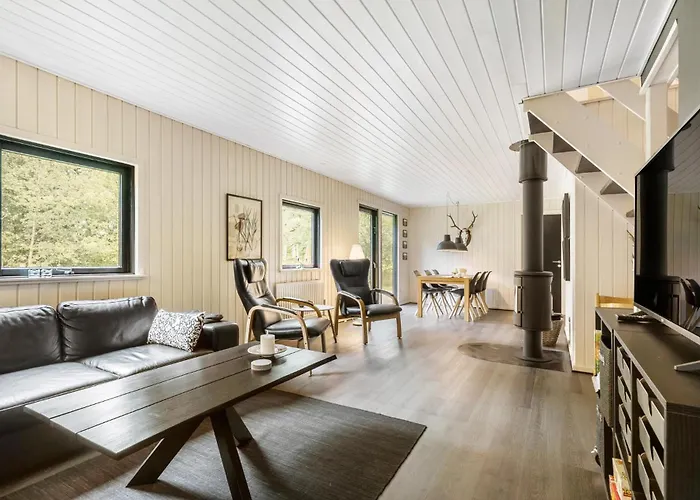 Feriehus Beautiful In With Kitchen Give